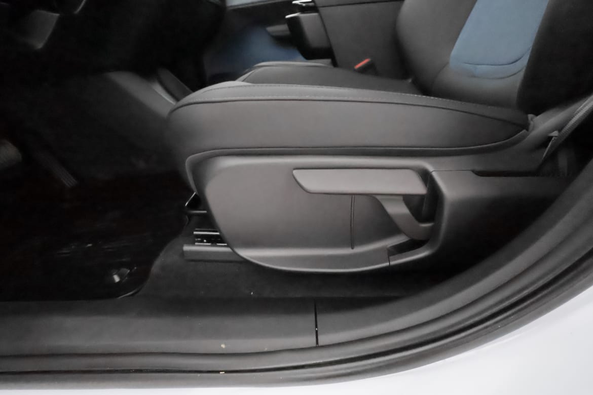 Volvo EX30 2024 - miniatyr 19