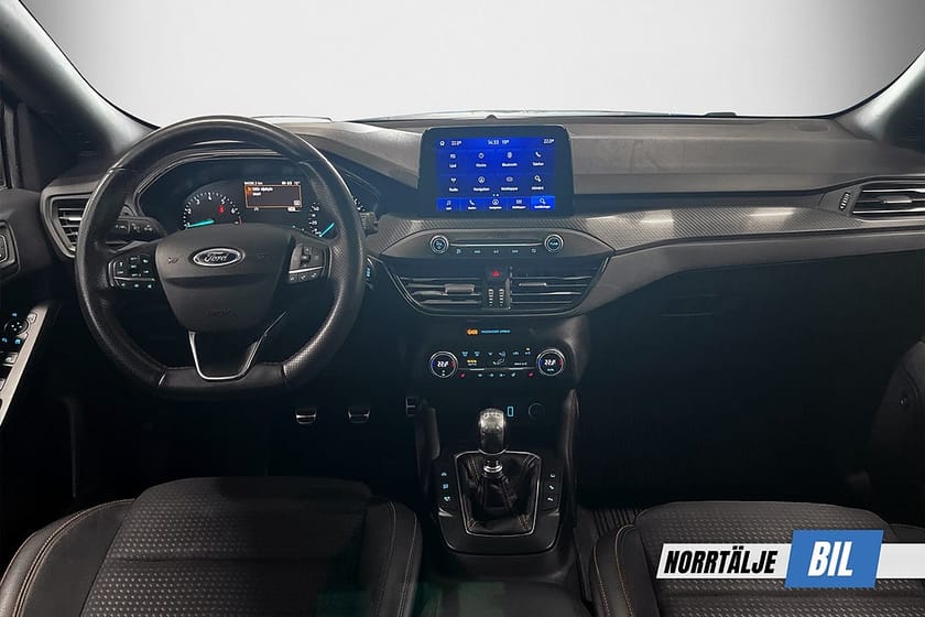 Bild 3 av Ford Focus 1.0 125 HK EcoBoost ST-Line NAVI PANO CARPLAY 426KR/ÅR