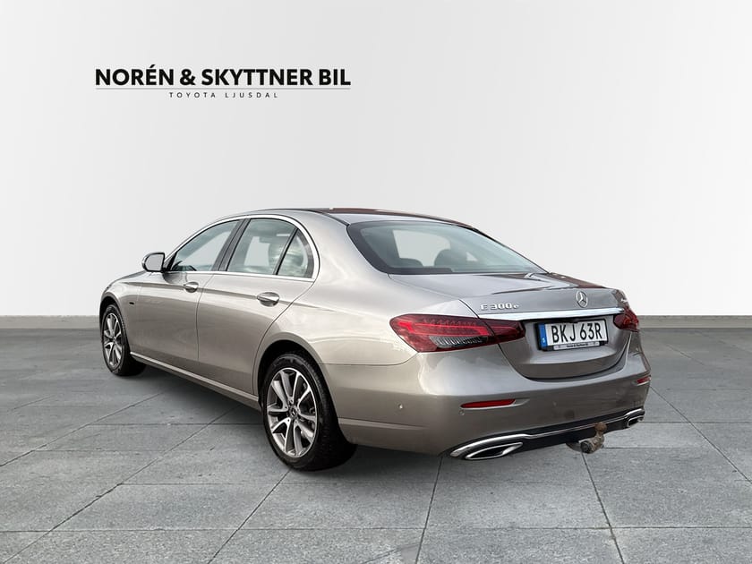 Bild 2 av Mercedes-Benz E 300 e 4MATIC /Vhjul/Drag