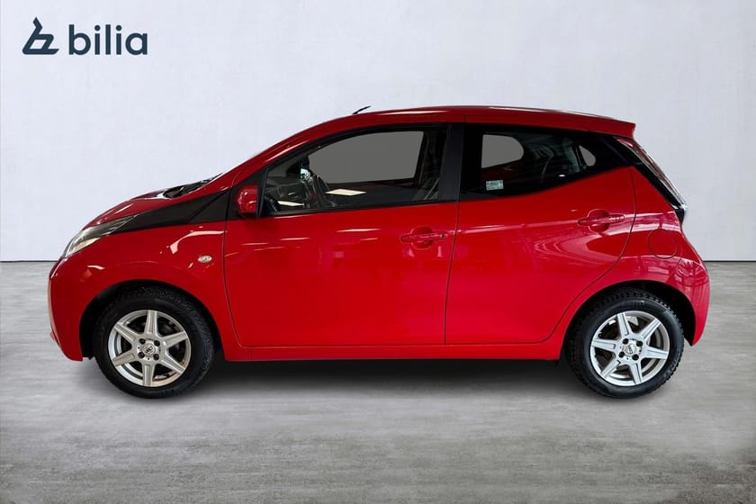 Bild 3 av Toyota Aygo 1,0 X-Play V-hjul Nyservad Garanti