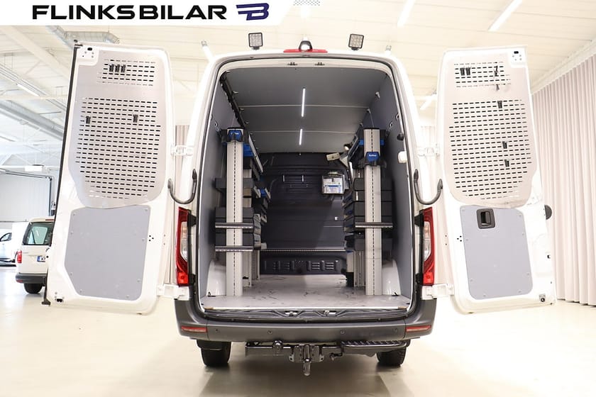 Bild 4 av Mercedes-Benz Sprinter 319 CDI 4x4 Skåpbil 190HK Automat Servicebil