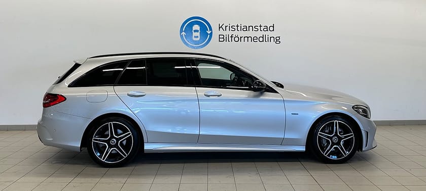 Bild 3 av Mercedes-Benz C 220 T d 9G-T AMG Line, Night Edition, Premiumpaket