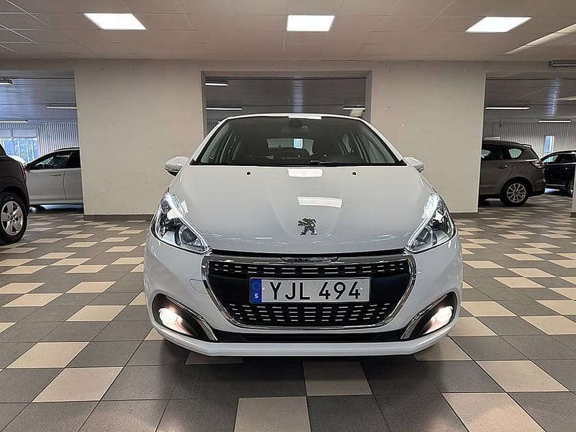 Bild 2 av Peugeot 208 5-dörrar 1.2 PureTech AppConnect Kamrem byttEuro 6