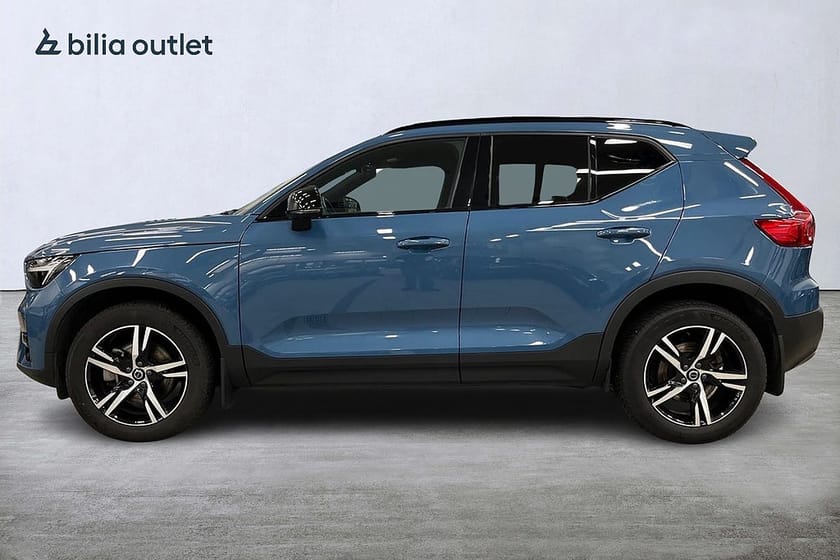 Bild 3 av Volvo XC40 B3 DCT Plus Dark 163hk Drag 360°-kamera Navi Värmare