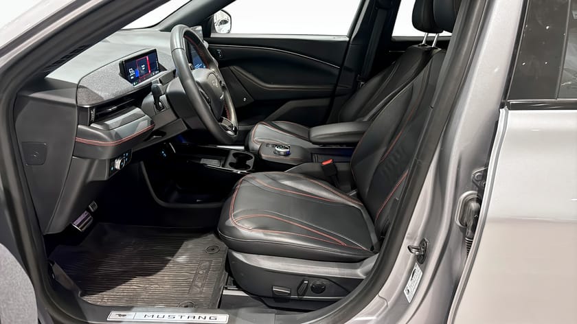 Bild 5 av Ford Mustang Mach-E Standard Range AWD 269HK TEKPKT
