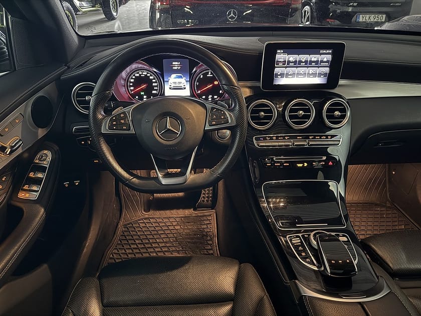 Bild 5 av Mercedes-Benz GLC 220 d Coupé 4MATIC 4M AMG TAKLUCKA DRAG