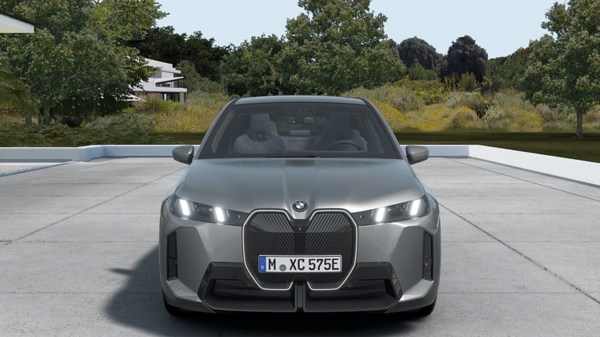 Bild 3 av BMW iX xDrive60 M Sport Pro Supercharged Ed Drag DA Pro B W