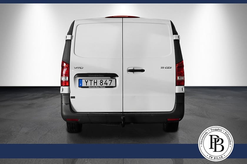 Bild 4 av Mercedes-Benz Vito 111 CDI 2.8t 3-sits B-kam Drag Inredning