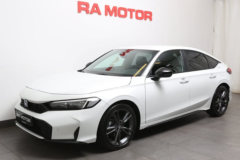 Bild 1 av Honda Civic e:HEV Facelift FullHybrid SPORT + Sports Pack Extension-DEMO