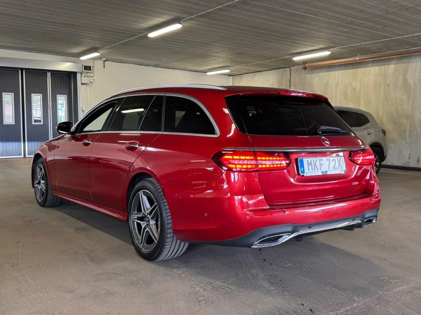 Bild 4 av Mercedes-Benz E 300 T de 4MATIC 