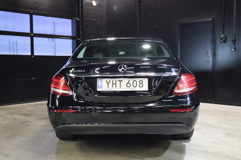 Bild 5 av Mercedes-Benz E 220 d 9G (194hk) Navi / 2-äg