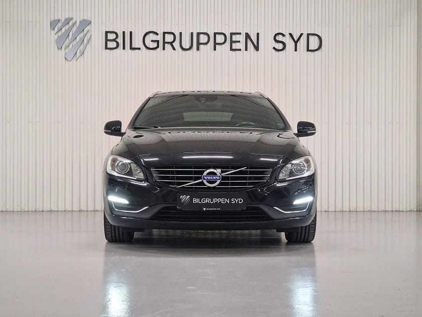 Bild 2 av Volvo V60 D4 Geartronic|Summum|Dragkrok|Nyservad|