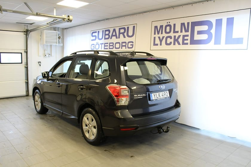 Bild 3 av Subaru Forester 2,0D Aut X (147hk) **Kampanj**