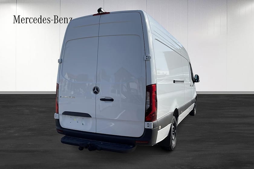Bild 4 av Mercedes-Benz eSprinter 420 113 kWh Skåp L3H2 kWh, B-kort