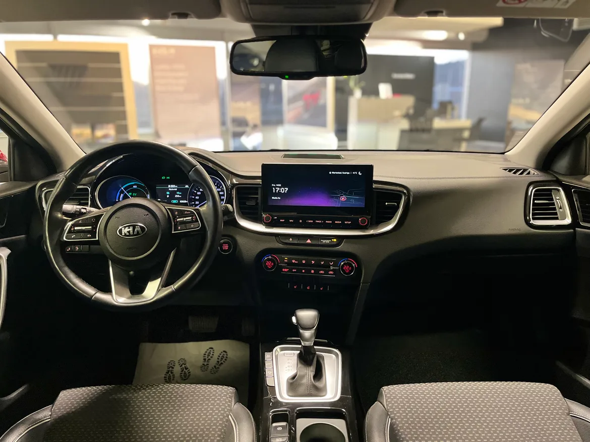 picture of a car