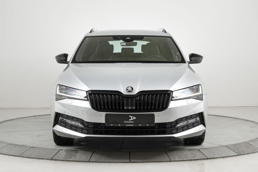 Bilde 3 av Škoda Superb Stasjonsvogn 2,0 TDI 200hk SportLine 4x4 ACC/Krok/Webasto/Matrix/Nav
