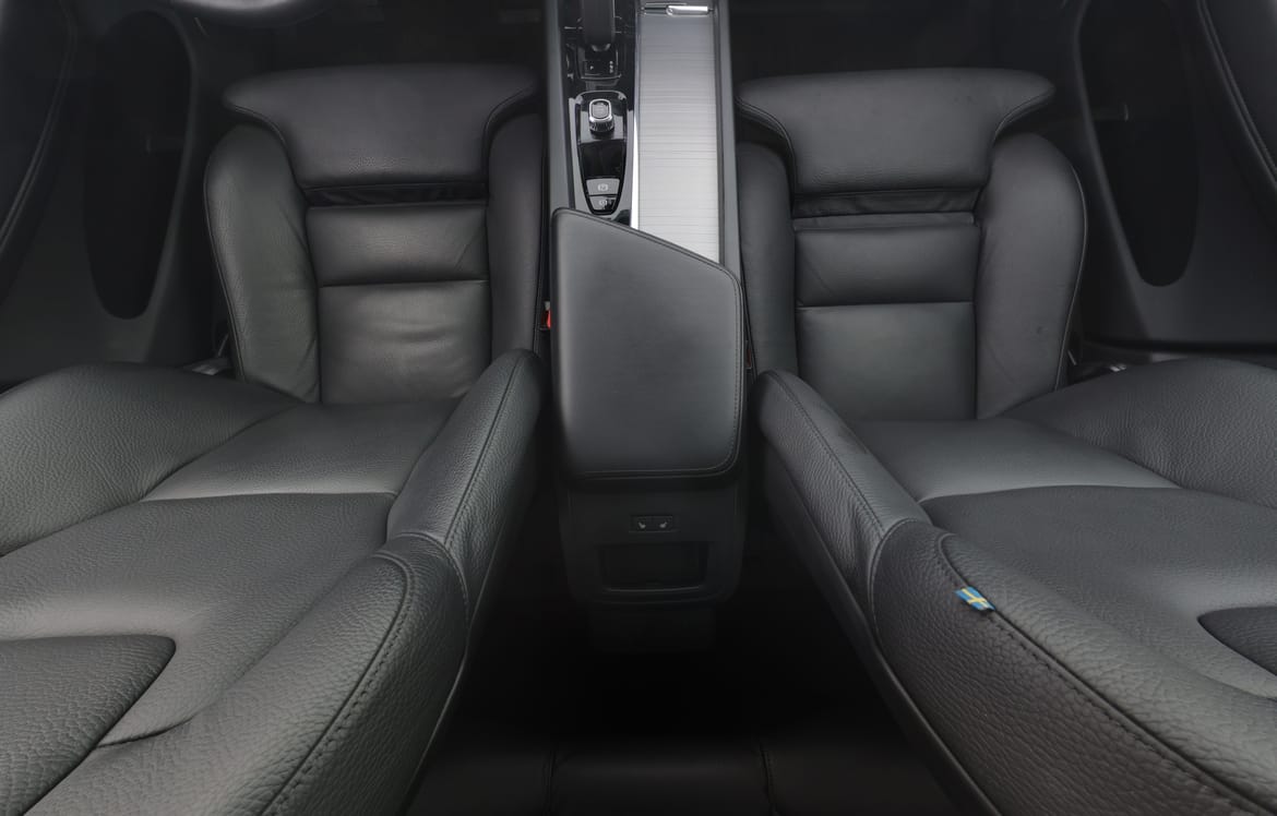 Volvo XC60 2023 - miniatyr 9