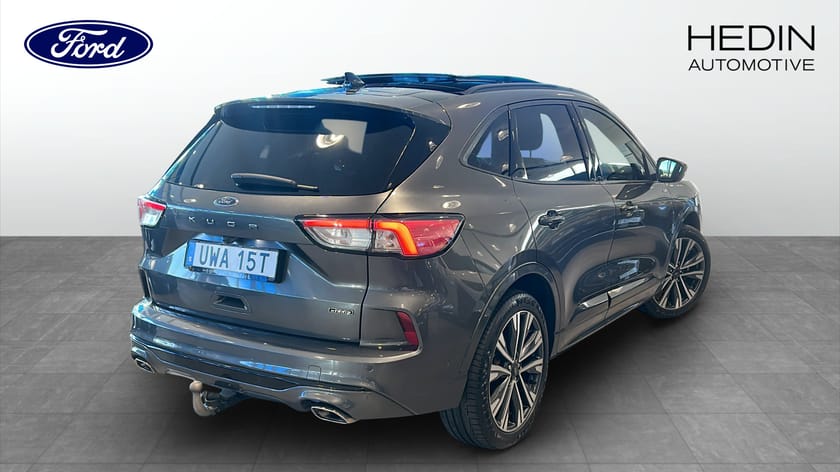 Bild 2 av Ford Kuga Plug-In Hybrid ST-Line X Plug in 225hk Panorama B&O