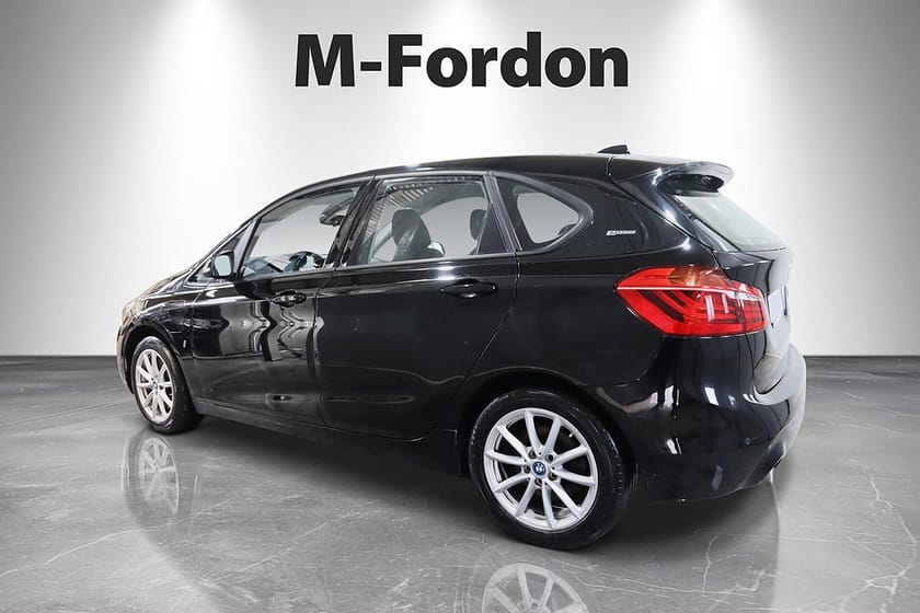 Bild 4 av BMW 225xe Active Tourer E-drive aut 224hk / H-display / Navi