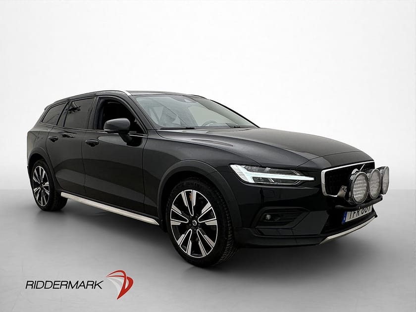 Bild 3 av Volvo V60 Cross Country B4 AWD Pano Värmare H/K Drag Skinn