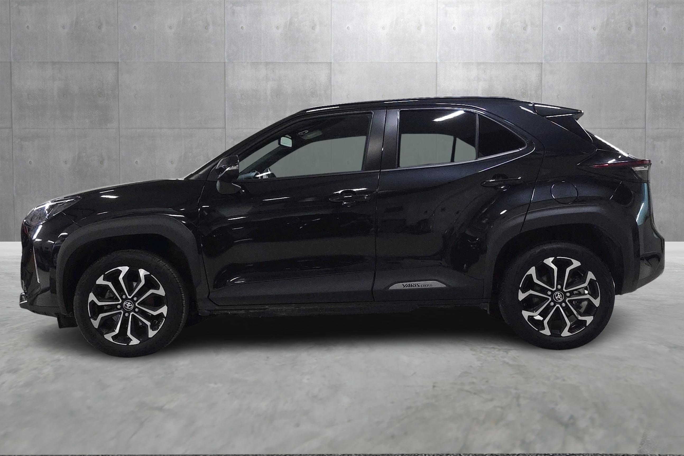 Thumnail bilde 1 av Toyota Yaris Cross Hybrid AWD-i