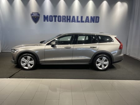 Volvo V60 Cross Country B4 AWD Geartronic, 197hk