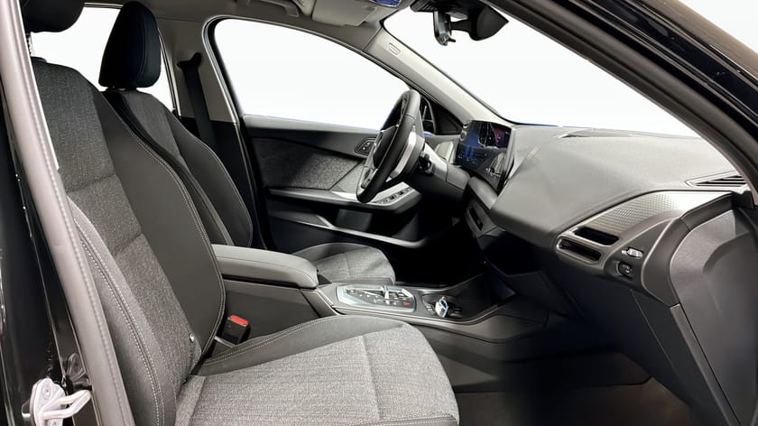 Bild 3 av BMW 120 Active Kamera Navi Psens