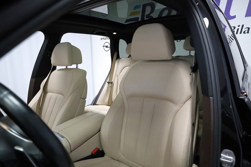 Bild 3 av BMW X5 xDrive30d M Sport / Panorama/ Night Vision/Soft Close
