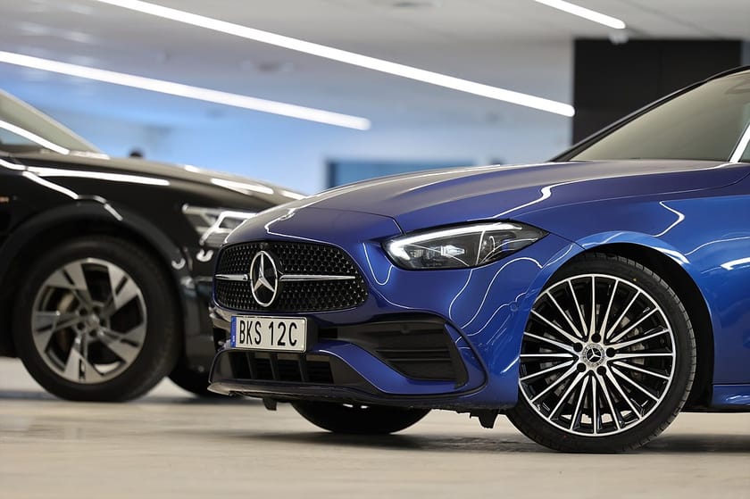 Bild 4 av Mercedes-Benz C 220 T d 4MATIC C220 4M 200hk AMG Night Pano HUD Distronic Värmare