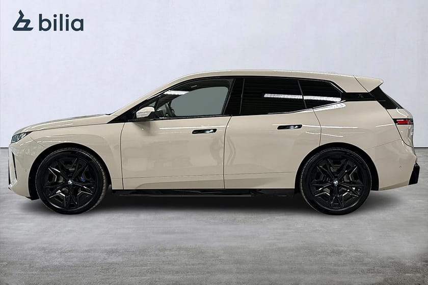 Bild 3 av BMW iX xDrive60 xDrive 60 M-Sport | Drag | Aktiv farth. | H&K | Komfort
