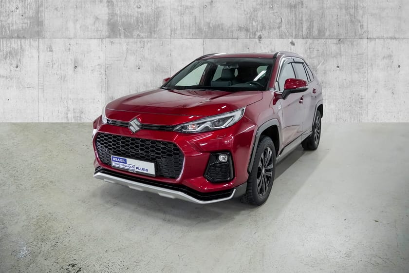 Bilde 3 av Suzuki Across Plug-in Hybrid First Edition, Ladbar hybrid, 75km WLTP, 4x4