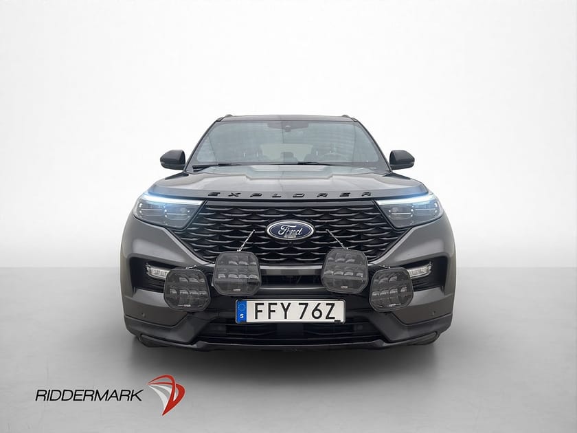 Bild 2 av Ford Explorer Plug-In Hybrid 457hk ST 7-Sits Pano B&O 360 Drag MOMS