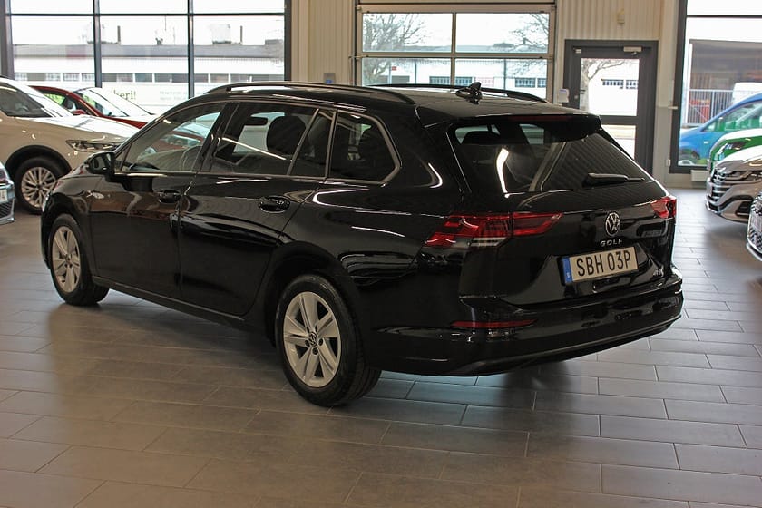 Bild 3 av Volkswagen Golf Sportscombi 1.5 eTSI DSG Värmare Drag SoV