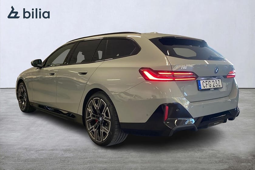 Bild 2 av BMW i5 xDrive40 Touring xDrive 40 | M Sport Pro | Innovation | Drag | 360