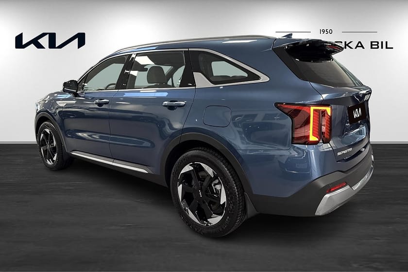 Bild 4 av Kia Sorento PHEV Plug-in Hybrid AWD Action 252hk *Vinterhjul ingår*