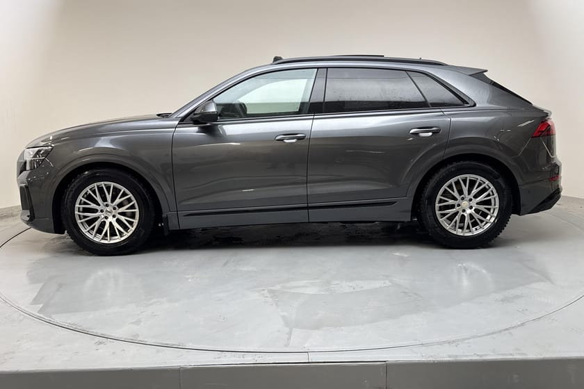 Bild 2 av Audi Q8 50 TDI quattro (286hk) S Line