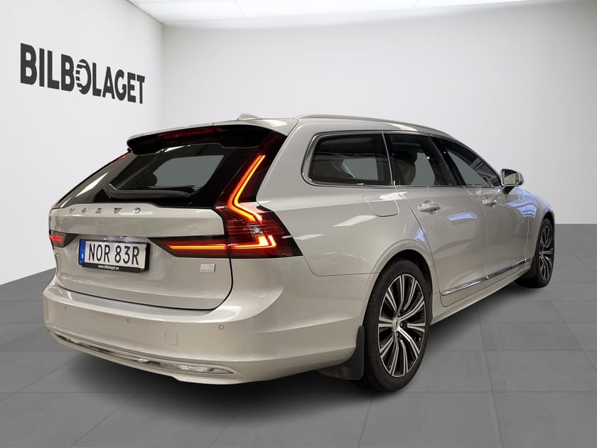 Bild 4 av Volvo V90 Recharge T6 II Inscription EL-STOLAR/AKUSTIK-RUTOR/GPS