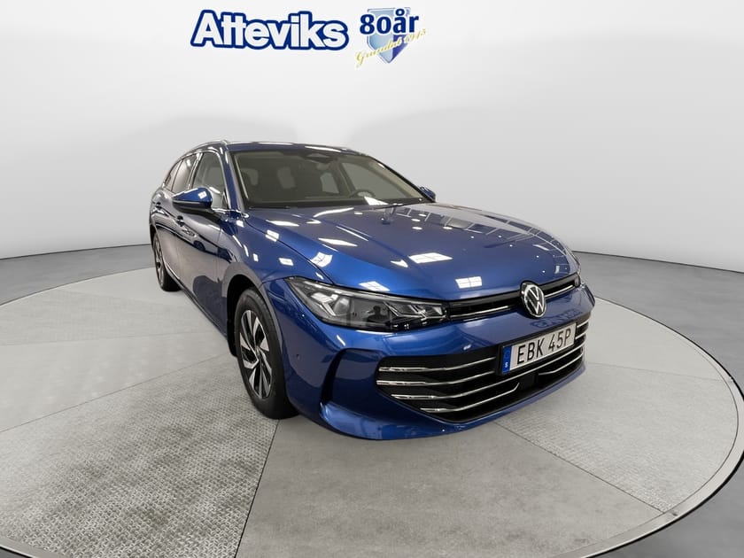 Bild 1 av Volkswagen Passat Sportscombi Business 1.5 eTSi *P.värmare/Dragkrok/Backkamera*