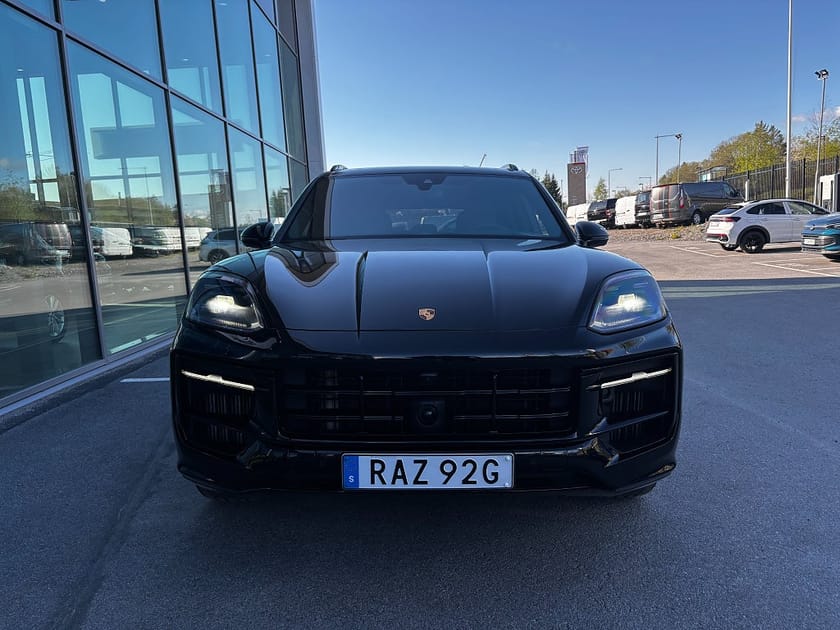 Bild 3 av Porsche Cayenne S E-Hybrid *Se spec - VAT / Leasebar