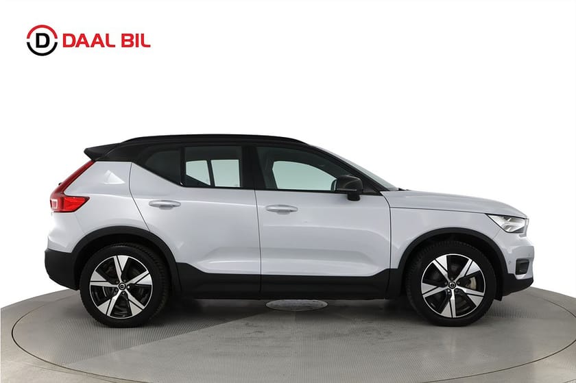 Bild 5 av Volvo XC40 P8 AWD Recharge 78 kWh 408HK PRO PANO NAVI 360° H/K®