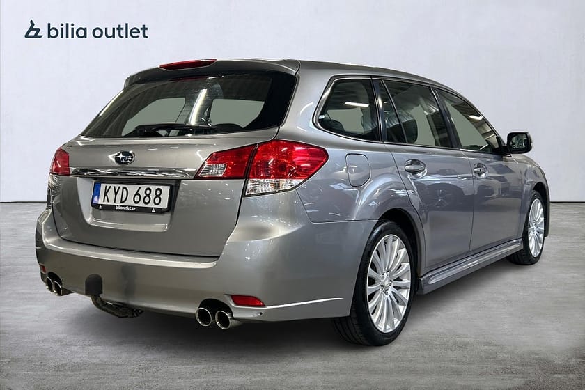 Bild 5 av Subaru Legacy Wagon 2.5 4WD Lineartronic 270hk Takl Drag Backkamera