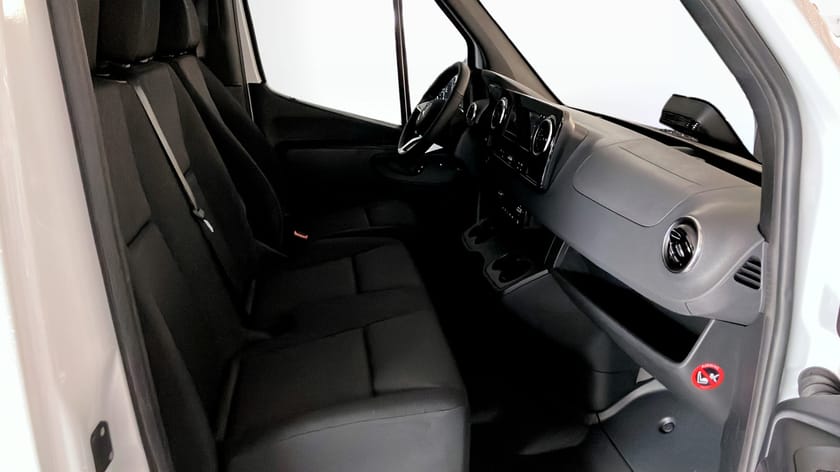 Bild 3 av Mercedes-Benz eSprinter 420 81 kWh 414 SKÅP A2 PRO