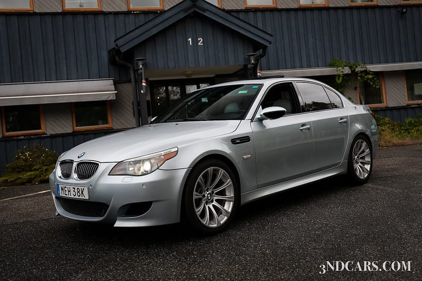 Bild 1 av BMW M5 Sedan V10 507 HK E60 / Taklucka / Väldokumenterad!