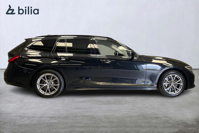 Bild 2 av BMW 330e xDrive Touring / Sport line / Drag /