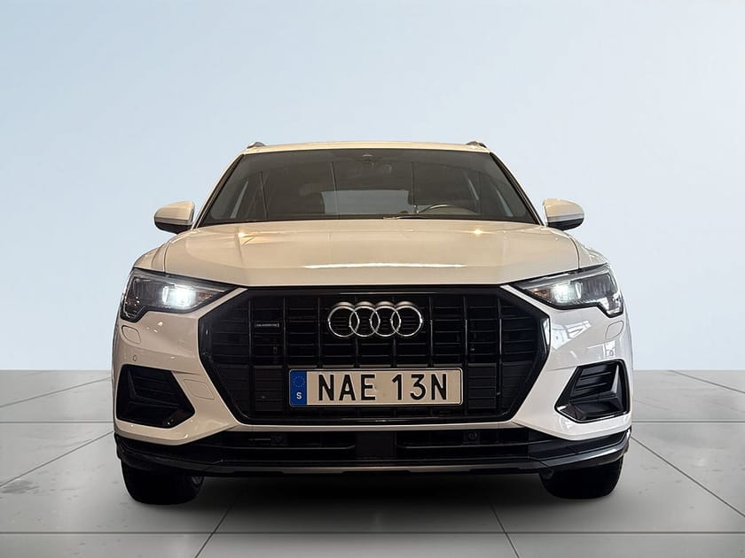 Bild 2 av Audi Q3 40 TDI quattro 2.0 Aut Proline-Ad Dvärm/Drag/Kamera