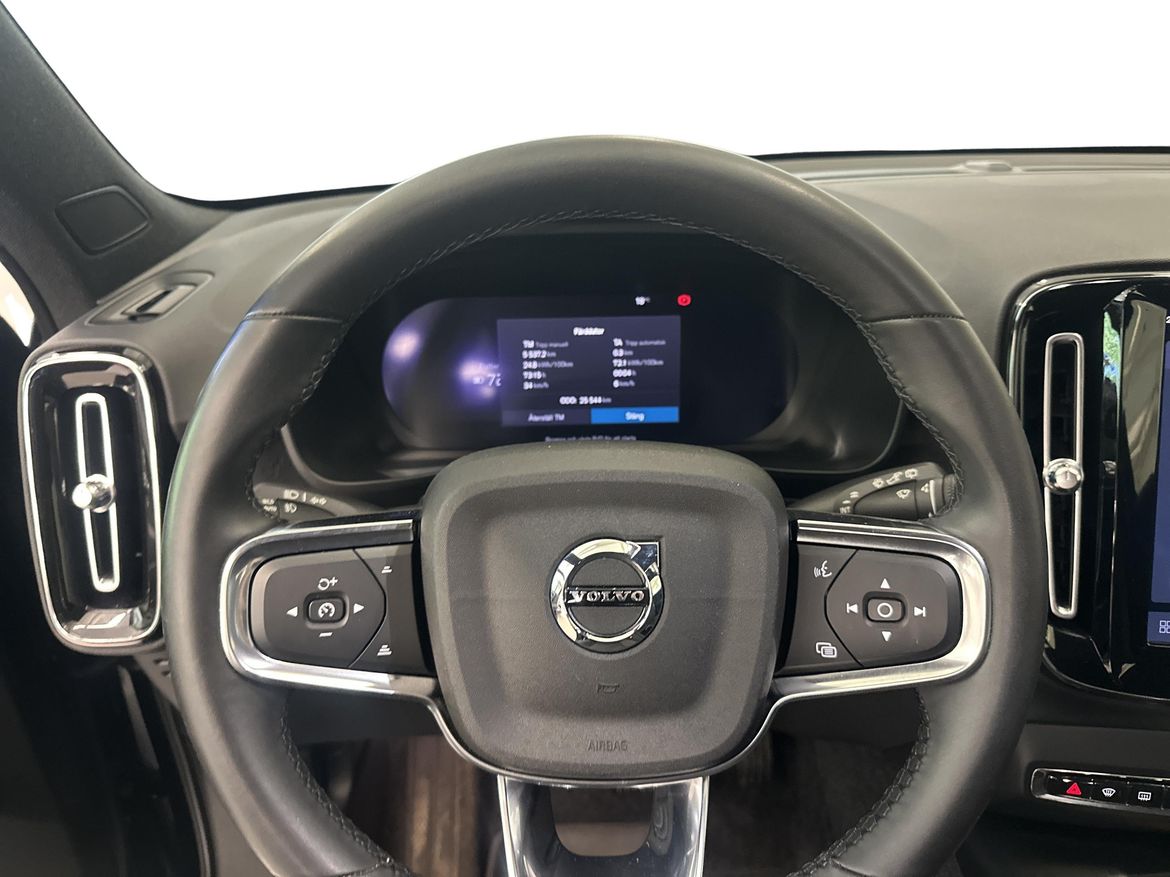 Volvo XC40 2023 - miniatyr 8