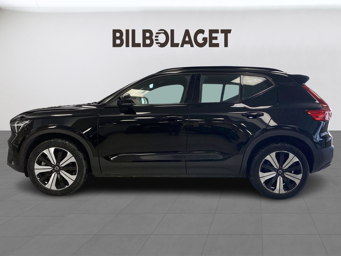 Volvo XC40 2023 - miniatyr 2