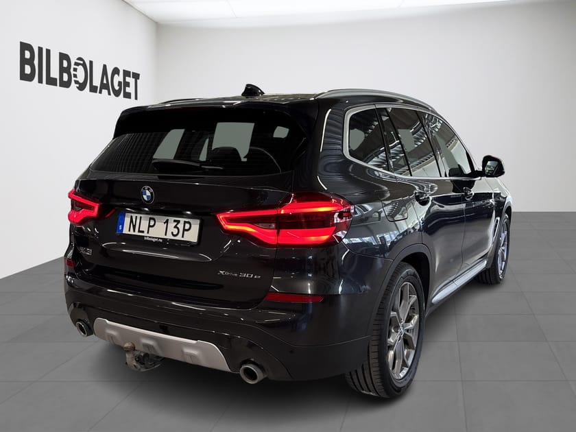 Bild 4 av BMW X3 xDrive30e Cockpit Drag Navi