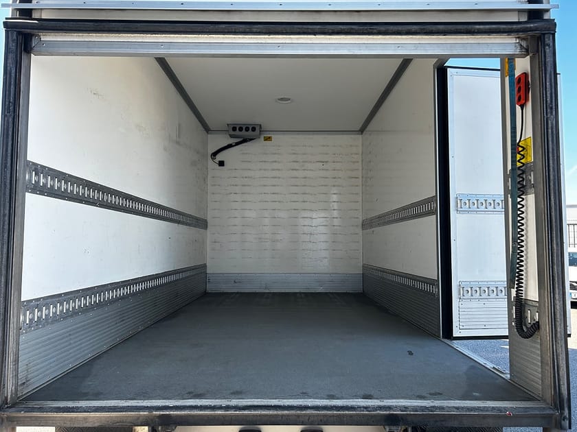 Bild 5 av Renault Master Chassi Cab 3.5 T 2.3 dCi / Bakgavel / B-kamera