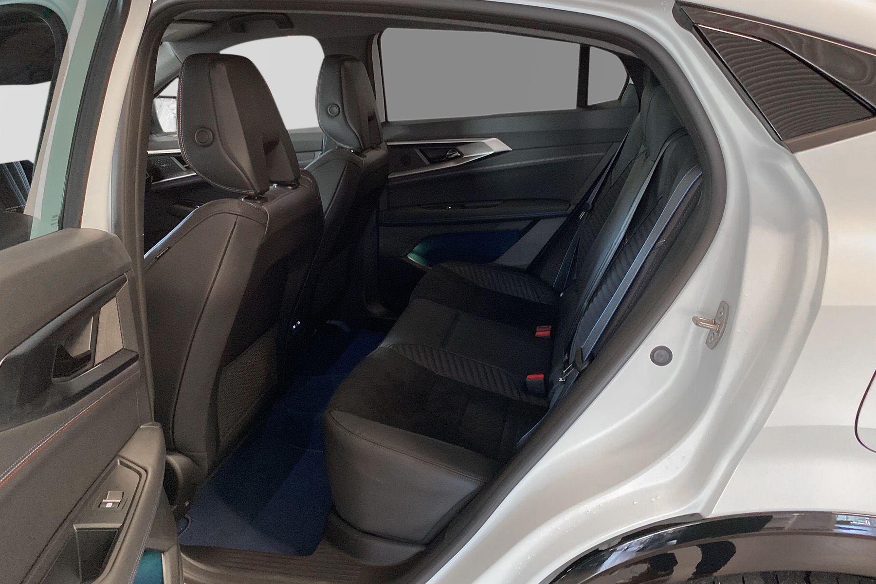 Renault Rafale E-Tech 4×4